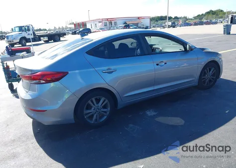 2017 Hyundai Elantra Se z USA, uszkodzony, nr VIN 5NPD84LFXHH061551